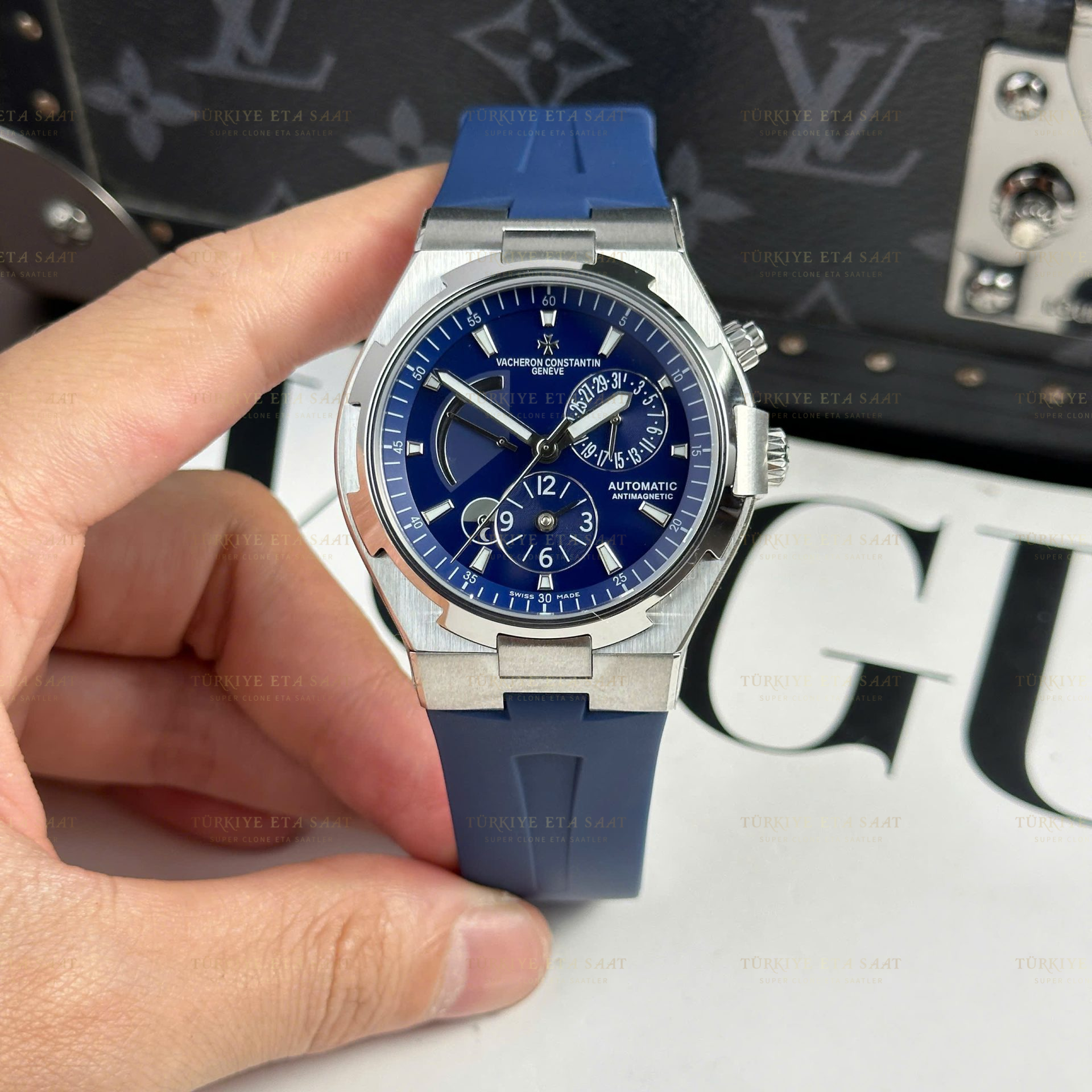 Vacheron-Constantin-Overseas-Dual-Time-47450-9F-42mm-turkiyeetasaat-eta-saat (6) Vacheron-Constantin-Overseas-Dual-Time-47450-9F-42mm-turkiyeetasaat-eta-saat (6)